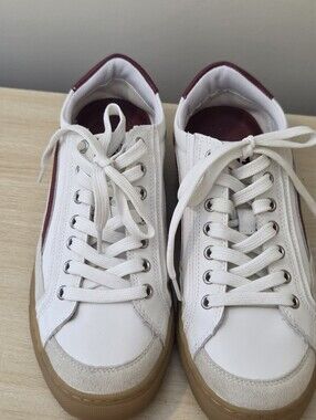Women's White Casual Sneakers with Maroon Accent